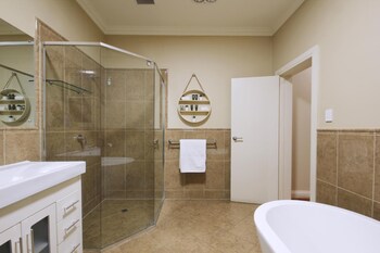 Whyalla Playford Apartments,Near Whyalla Hospital And Health Service,5 star