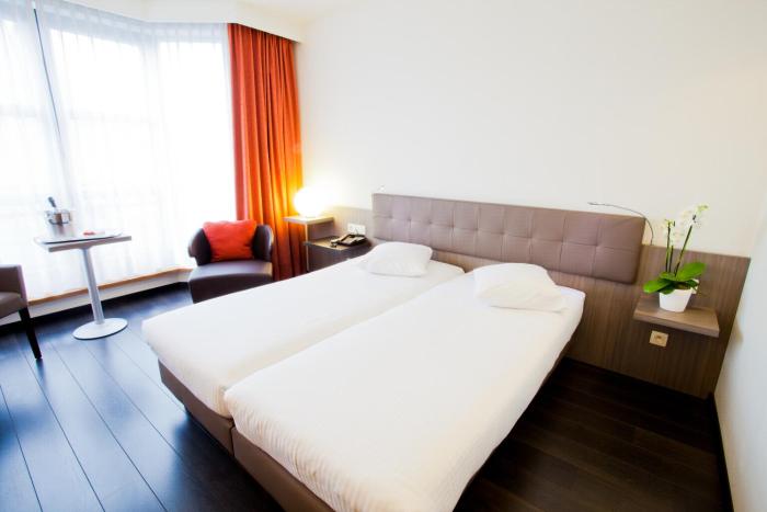 theater hotel