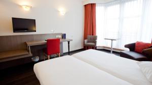 theater hotel