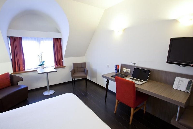 theater hotel