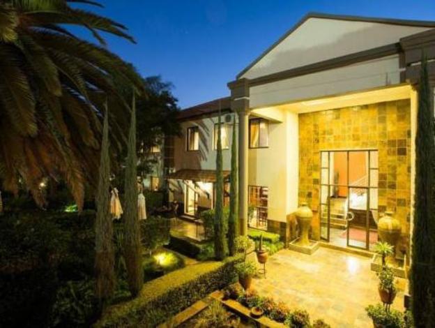 constantia manor guest house