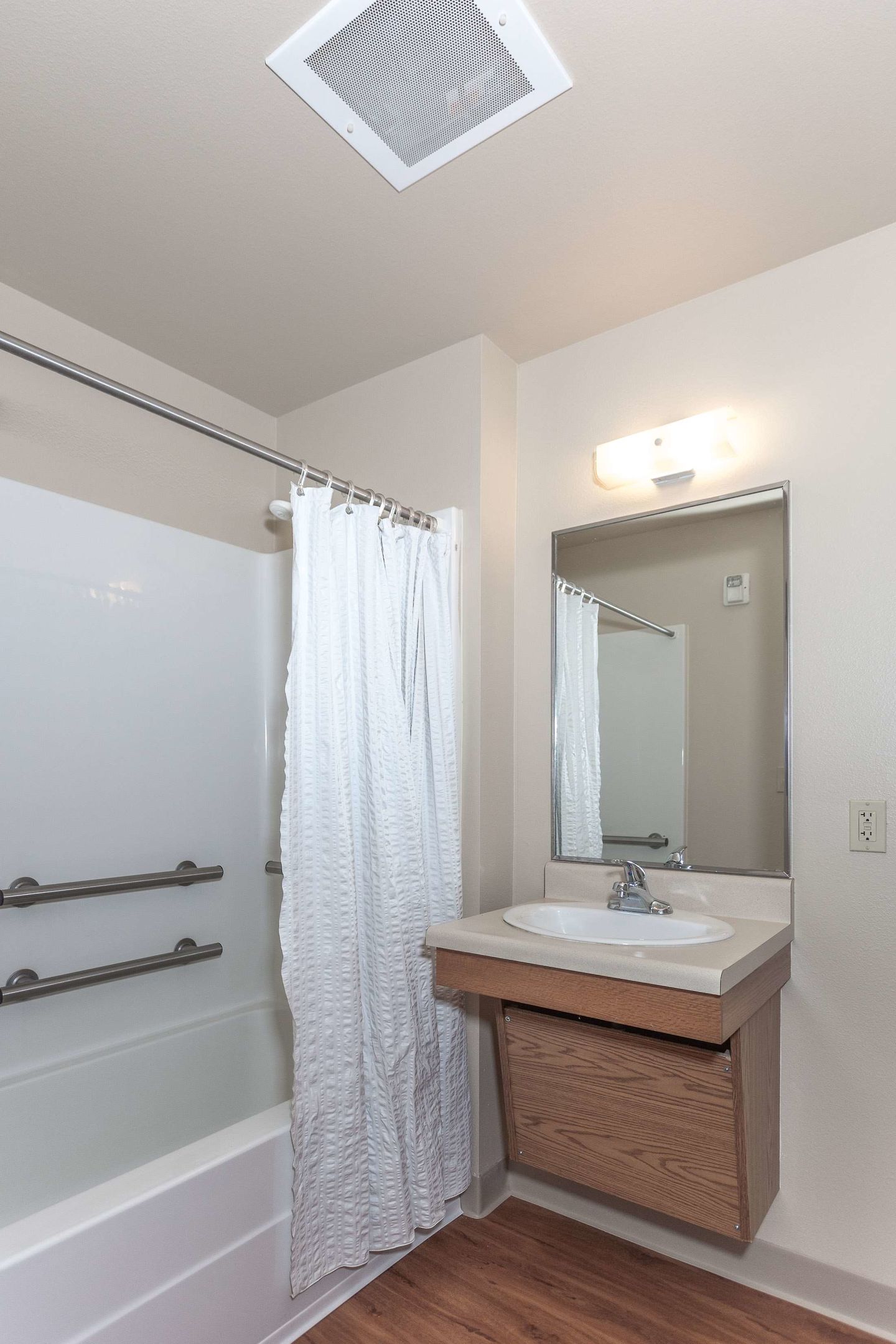 extended stay america select suites wilmington west