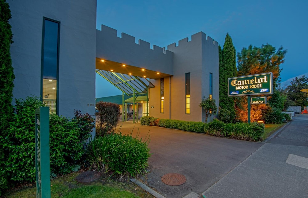 camelot motor lodge