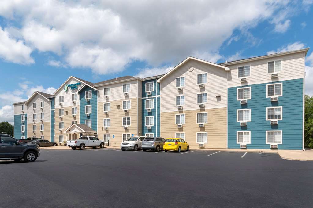 extended stay america select suites wichita south