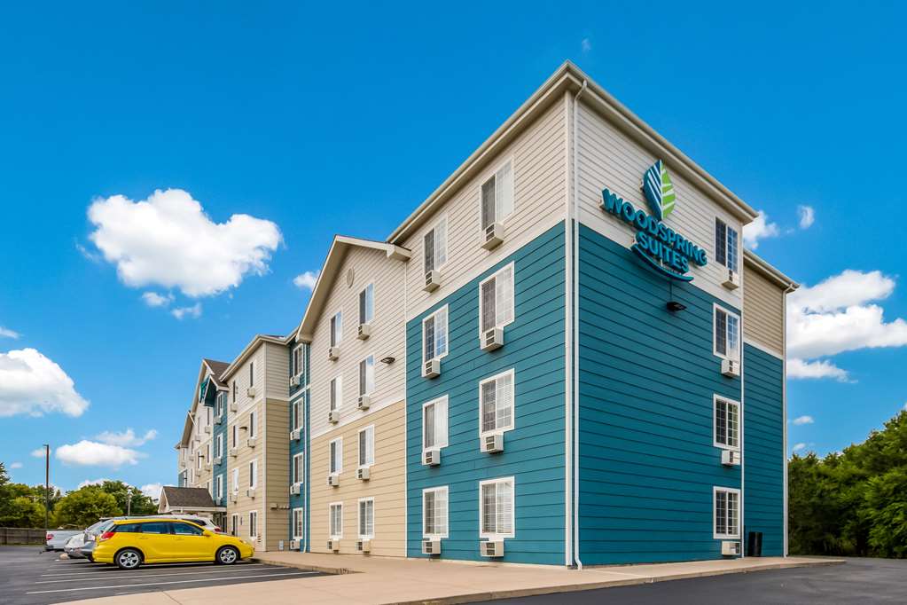 extended stay america select suites wichita south