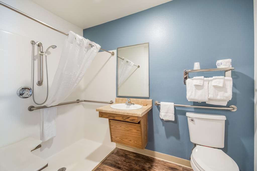 extended stay america select suites wichita south