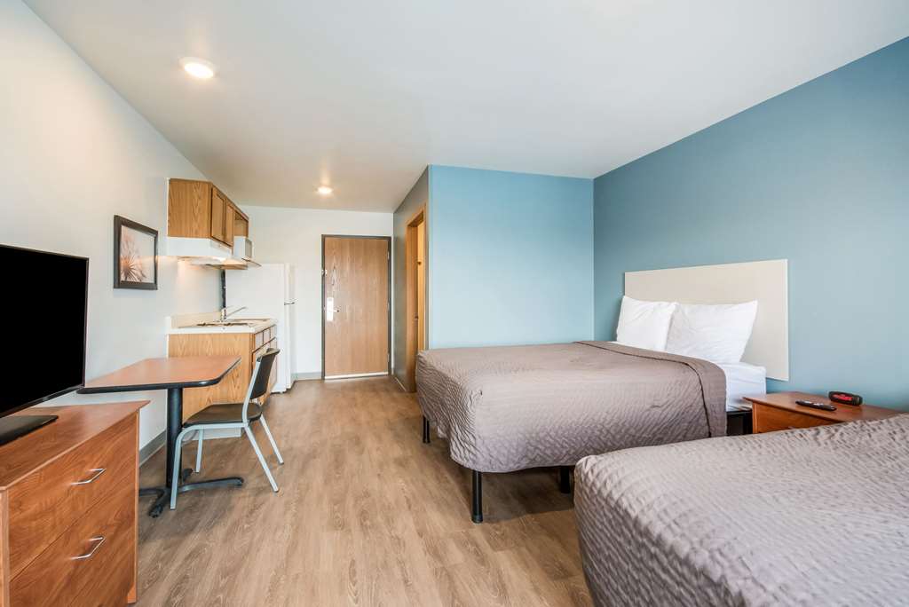 extended stay america select suites wichita south