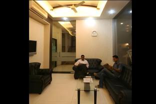 hotel dhiraj