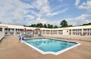 Motel 6 Lindale, Tx,Smith County>>Lindale,2 star