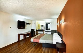 motel 6 lindale tx