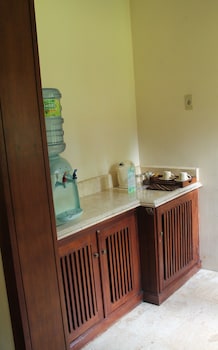 laras asri resort and spa