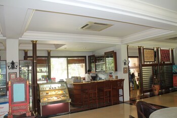 laras asri resort and spa