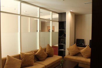 laras asri resort and spa