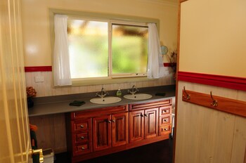 the crays accommodation
