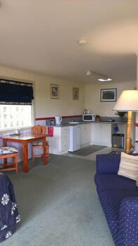 the crays accommodation