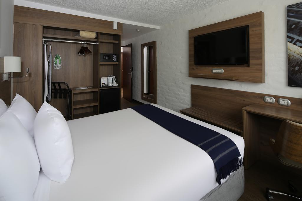 casa andina select arequipa plaza