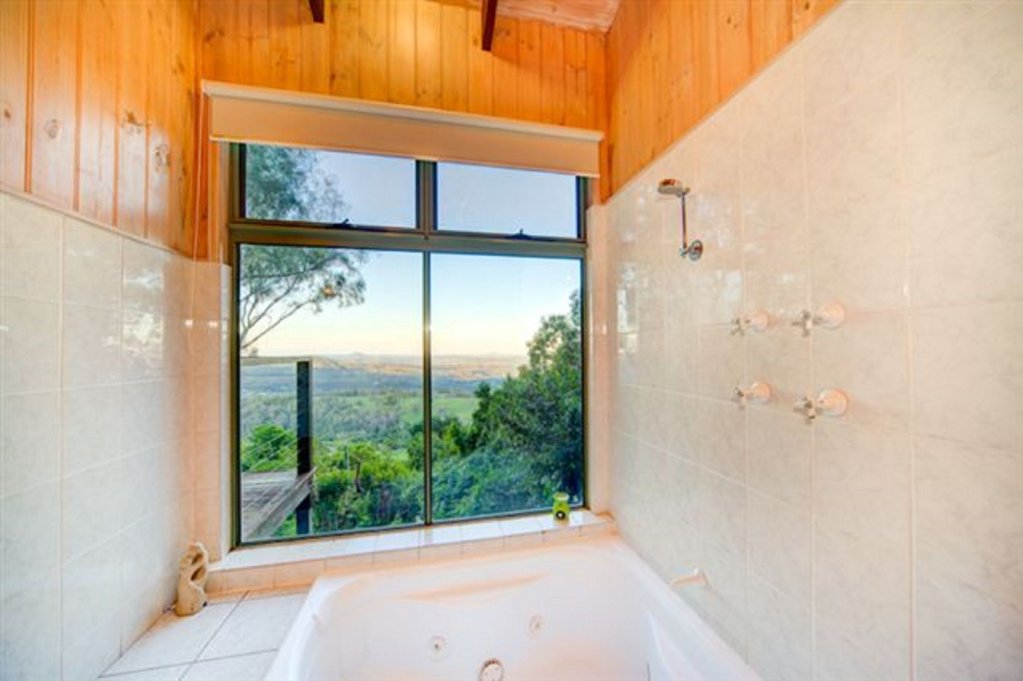 Treetops Seaview Montville,Queensland>>Montville,4 star