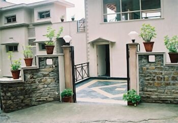 woodsvilla residency ranikhet