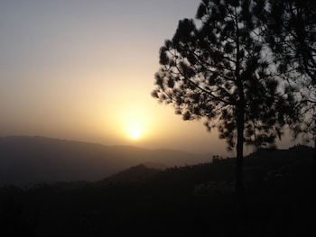 woodsvilla residency ranikhet