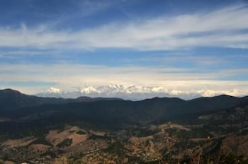 woodsvilla residency ranikhet