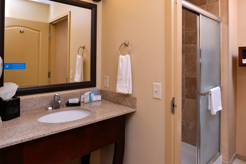 hampton inn by hilton lincoln