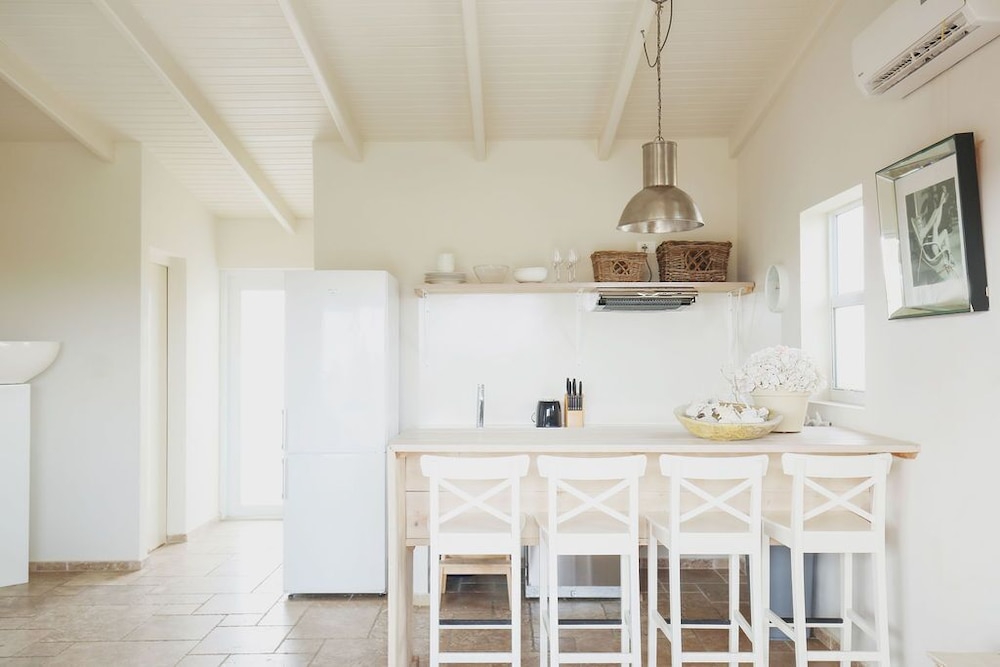 ocean breeze boutique hotel and marina