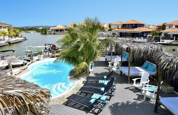 ocean breeze boutique hotel and marina