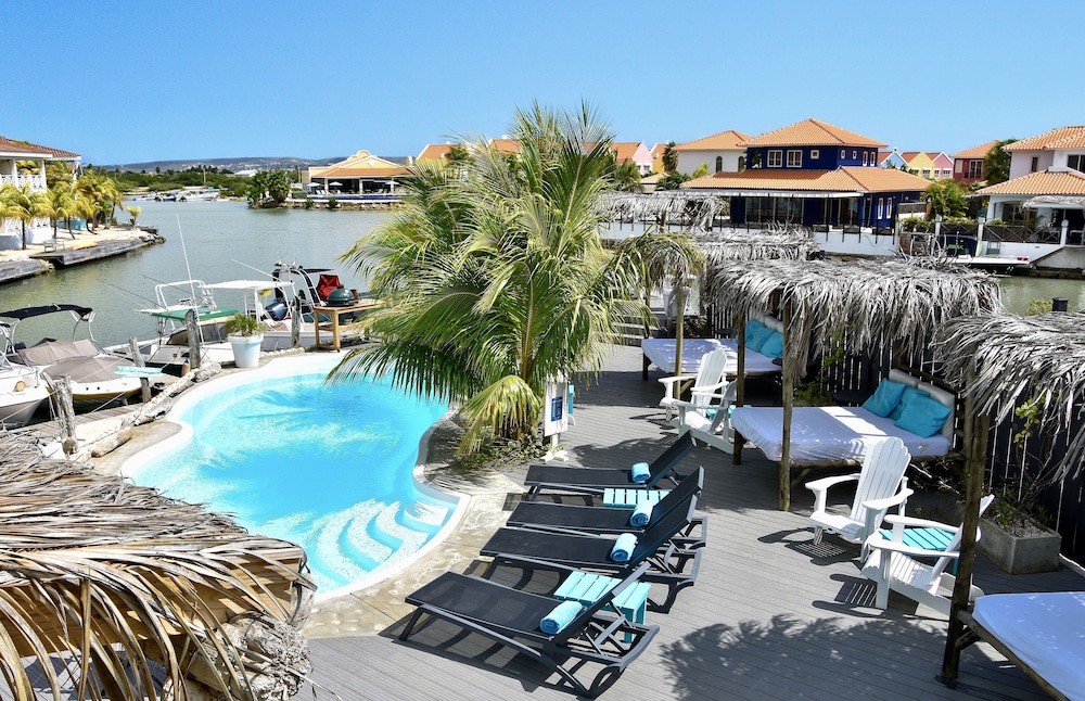 ocean breeze boutique hotel and marina