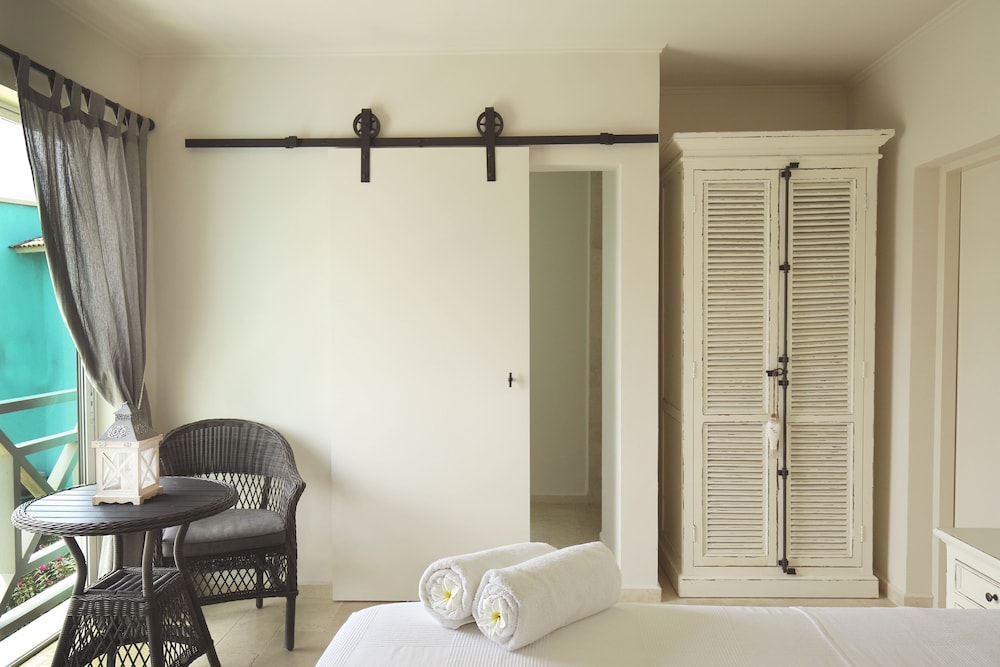 ocean breeze boutique hotel and marina