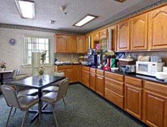 super 8 by wyndham houston nasa