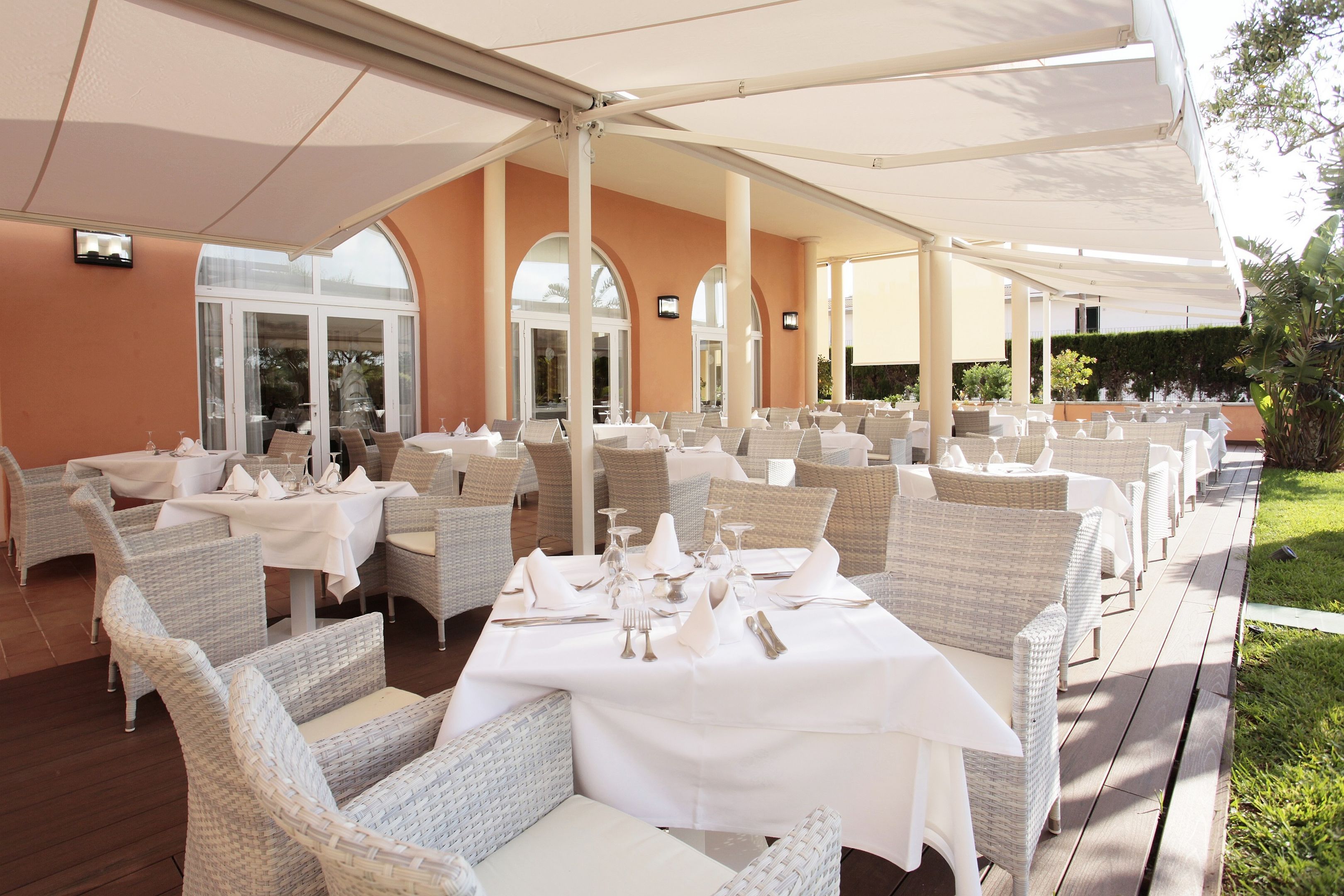 grupotel macarella suites and spa