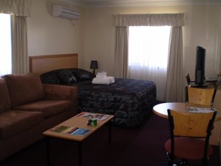 Riviera On Ruthven Motel,South Toowoomba>>Darling Downs,4 star