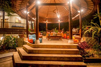 gajah biru bungalows