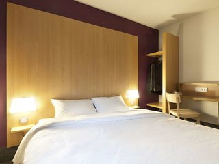 B&B Hotel Dunkerque Centre Gare,Coudekerque-Branche>>Bissezeele,3 star