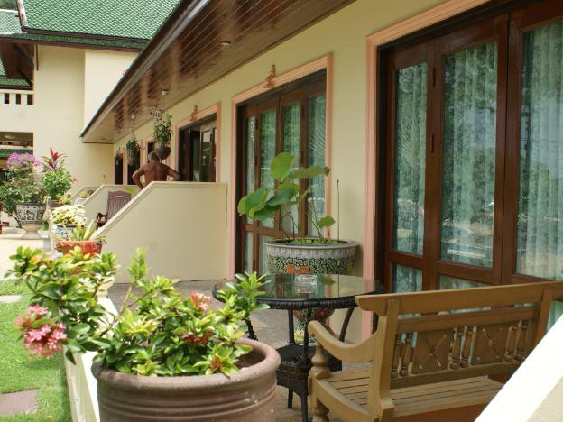 prince edouard apartment and resort