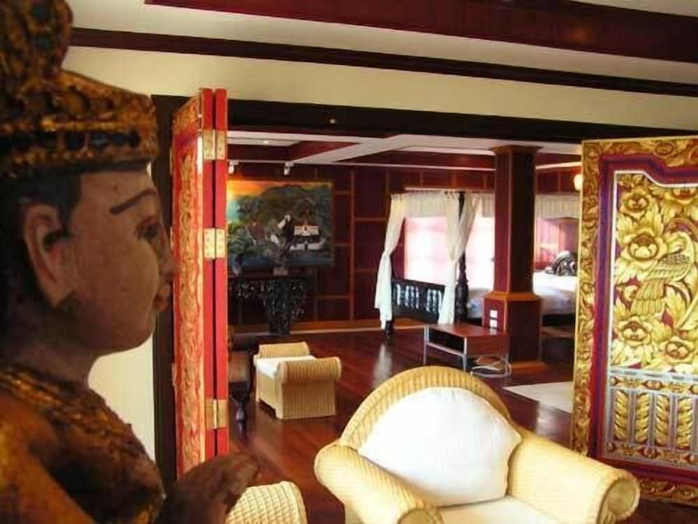 prince edouard apartment and resort