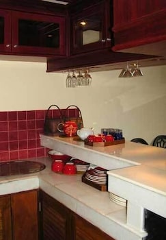 prince edouard apartment and resort