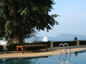 prince edouard apartment and resort