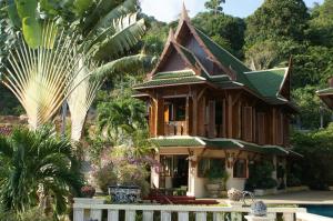 prince edouard apartment and resort