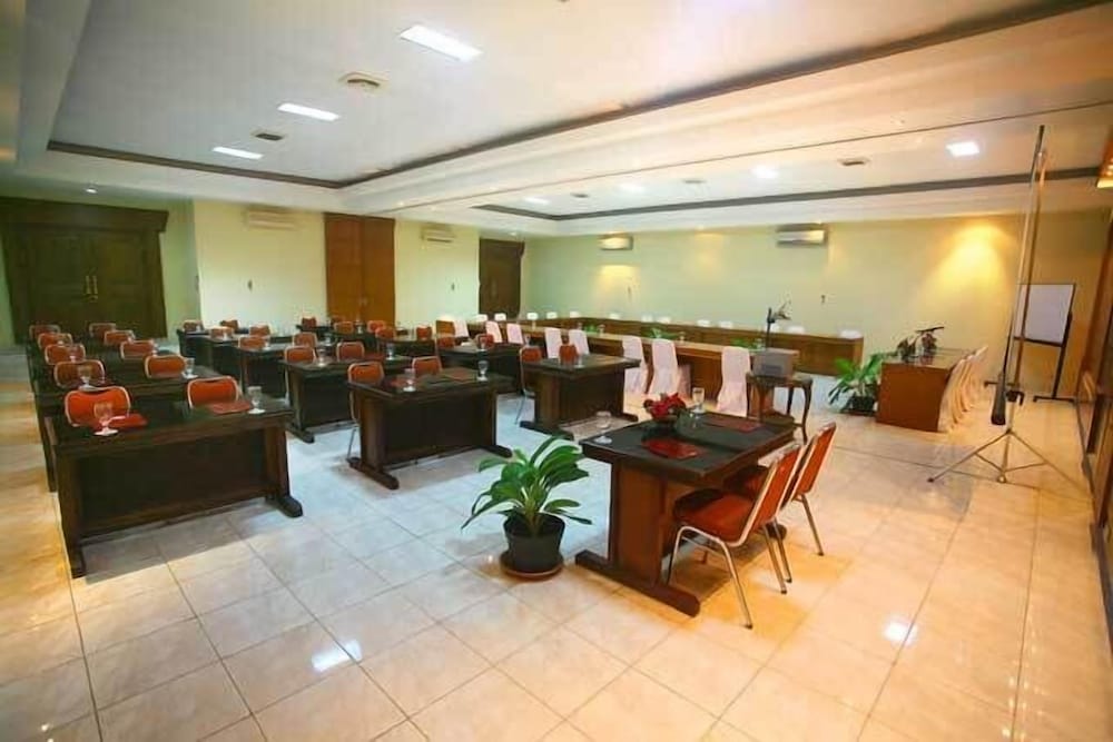 pondok serrata convention boutique and tourist hotel