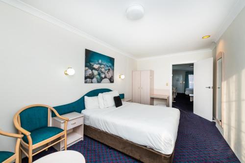 golden age motor inn queanbeyan