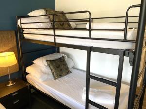 golden age motor inn queanbeyan