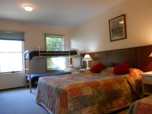 augustas georgiana molloy motel