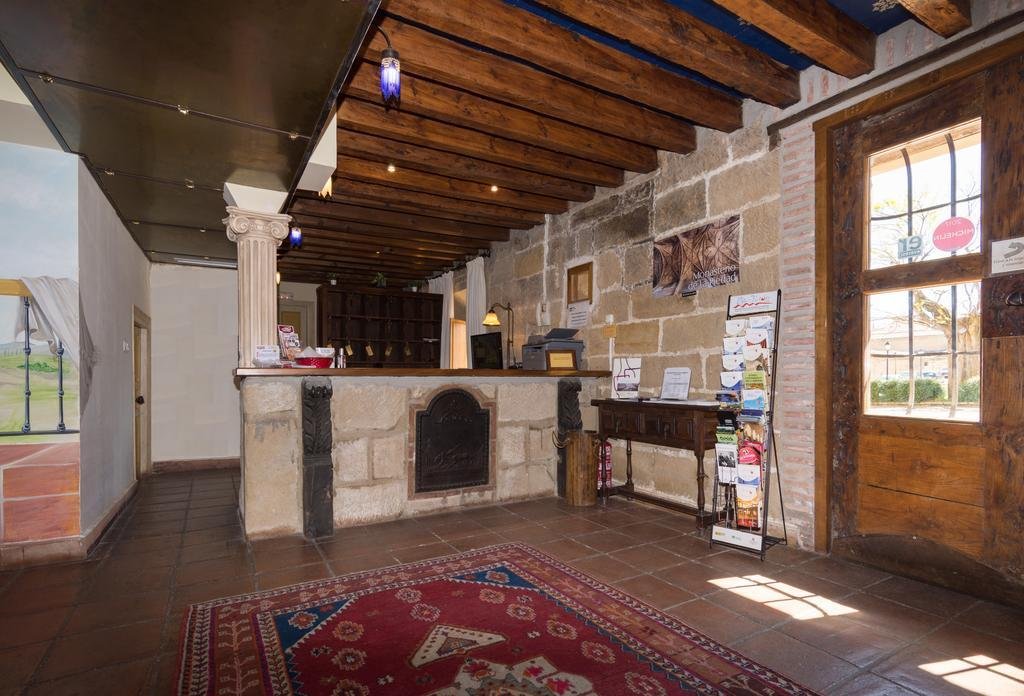 Hospederia Senorio De Casalarreina,Cuzcurrita De Rio Tiron>>Casalarreina,3 star