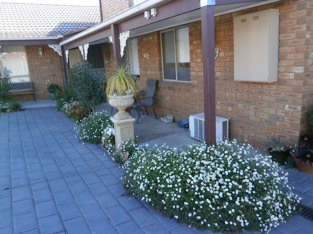 bendigo golden square motor inn