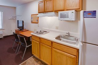 extended stay america select suites mobile i 65