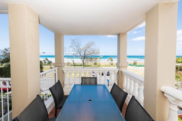 la grande apartments broadbeach