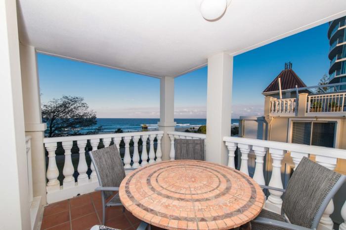 la grande apartments broadbeach