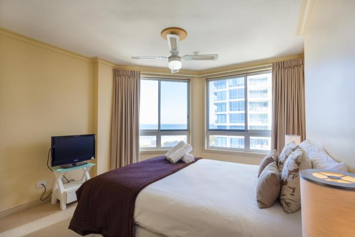la grande apartments broadbeach