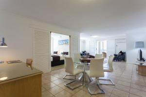 la grande apartments broadbeach